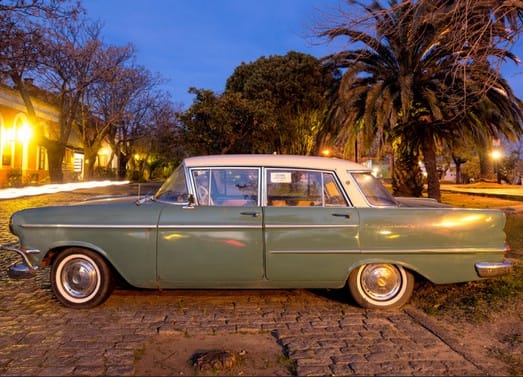 (first posted 12/20/2015)  Opel’s “senior” cars (Kapitän, Admiral, Diplomat) are a very compelling subject. from an American perspective, as they look rather like intermediate-sized GM cars, a category didn’t exist [&hellip;]