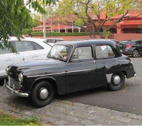 (first posted 2/3/2016)    Looking back on photos after you have seen a CC on the street can be interesting.  Parked next to this saucy old Minx is something that illustrates [&hellip;]