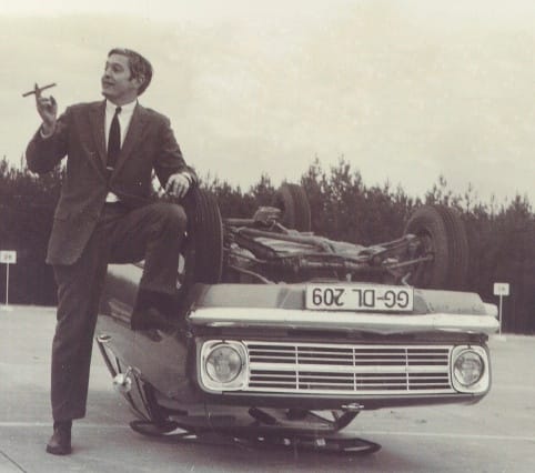 (first posted in 2010 at the other site)   I somehow stumbled upon this picture at an obscure site and used it in another article about Bob Lutz. Shortly afterwards, [&hellip;]