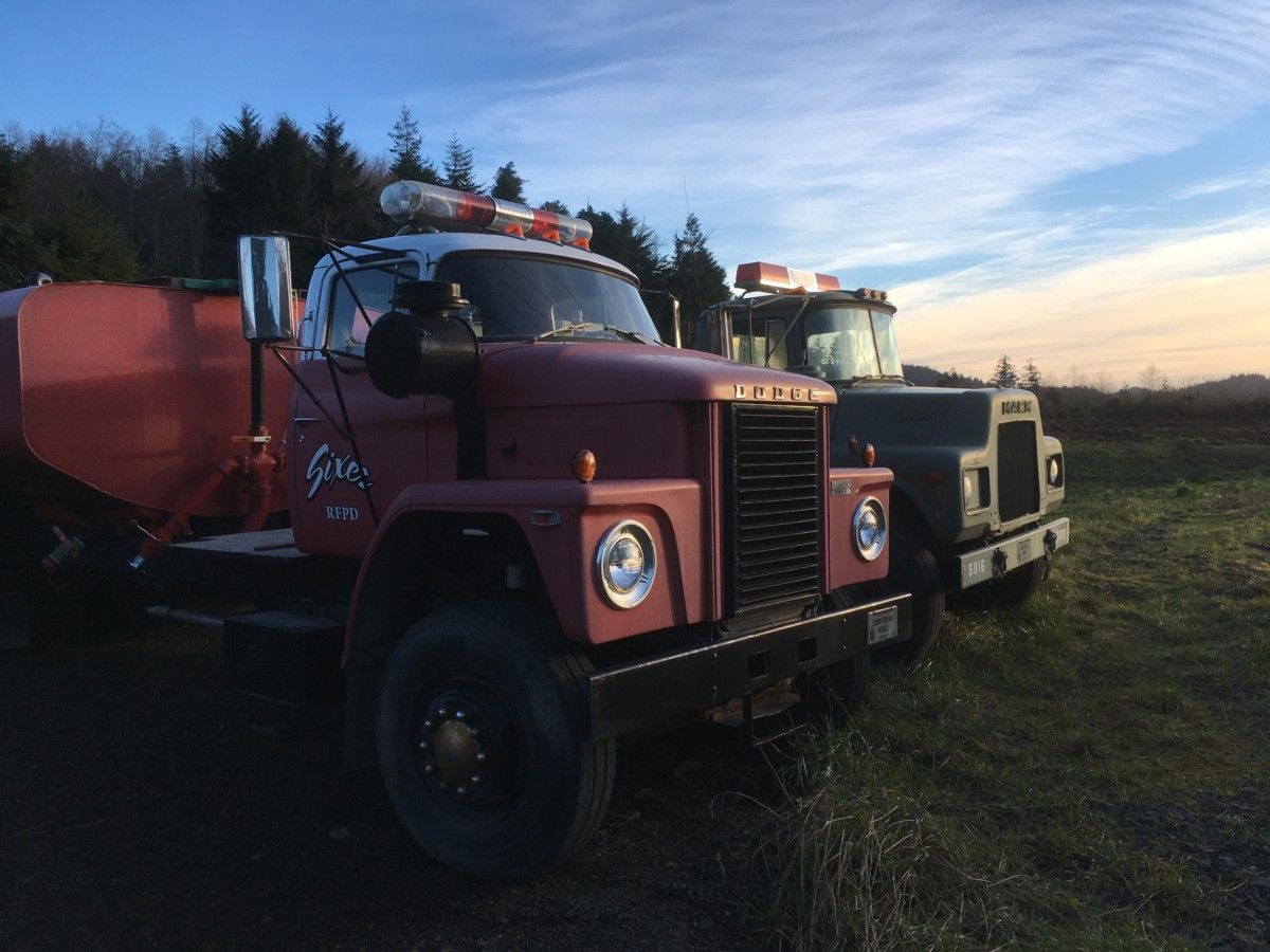 I’ve been admiring these two handsome old trucks sitting by the side of Highway 101 about ten miles north of Port Orford. I finally got around to stopping and shooting [&hellip;]