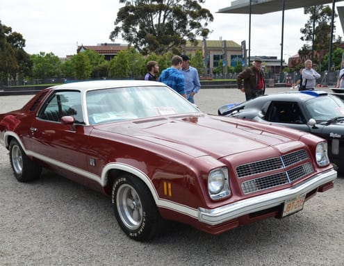 (first posted 3/29/2016)  At the outdoor display area at last year’s Motorclassica show there were a few cars in a ‘park and sell’ area, including this 1975 Chevrolet Chevelle Laguna [&hellip;]