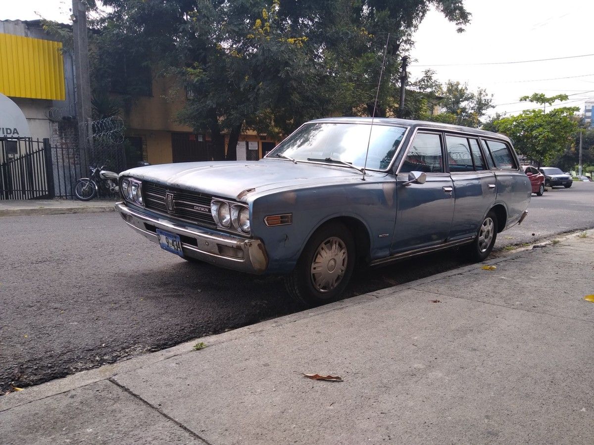 Luxury, all under the same roof; this time in the house of Nissan. Feel tired of your lowly Datsun 1200? How about this svelte Datsun 240C (3rd gen. Cedric/Gloria), in [&hellip;]