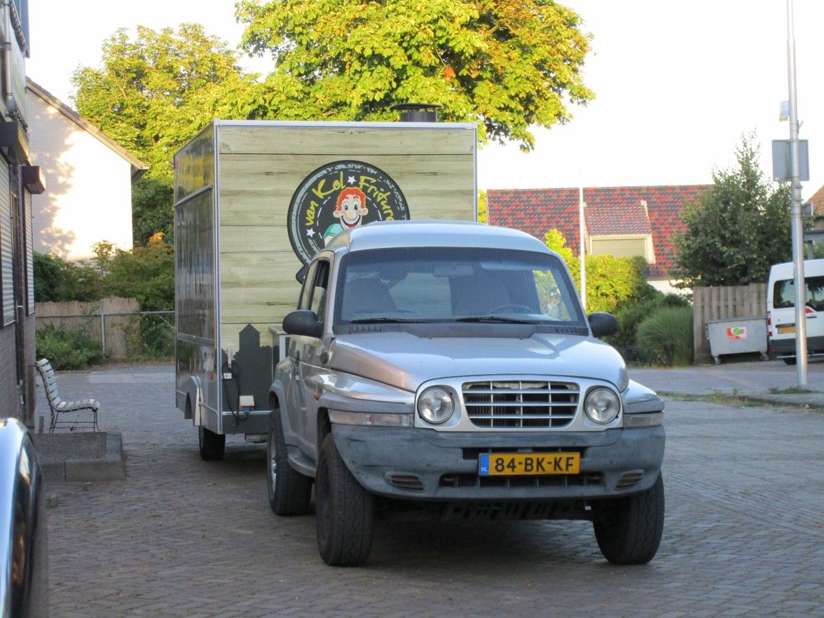CC Global: 2003 SsangYong Korando And 2007 Niewiadów Food Trailer - Burning And Heating Oil 2 2003 SsangYong Korando 2.9 TD - 2