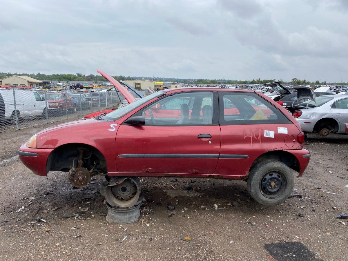 What else would explain the reason to scrap what appears to be a perfectly usable gas-sipper?  Well, this is the LSi model which features the gas-swilling 1.3 liter that has [&hellip;]