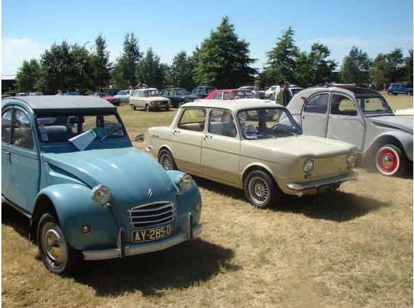 (first posted 9/7/2016)     The fifteenth of August is a public holiday in France, to mark Assumption Day, and each year the Peugeot Enthusiasts’ Club in the department of Lot and [&hellip;]