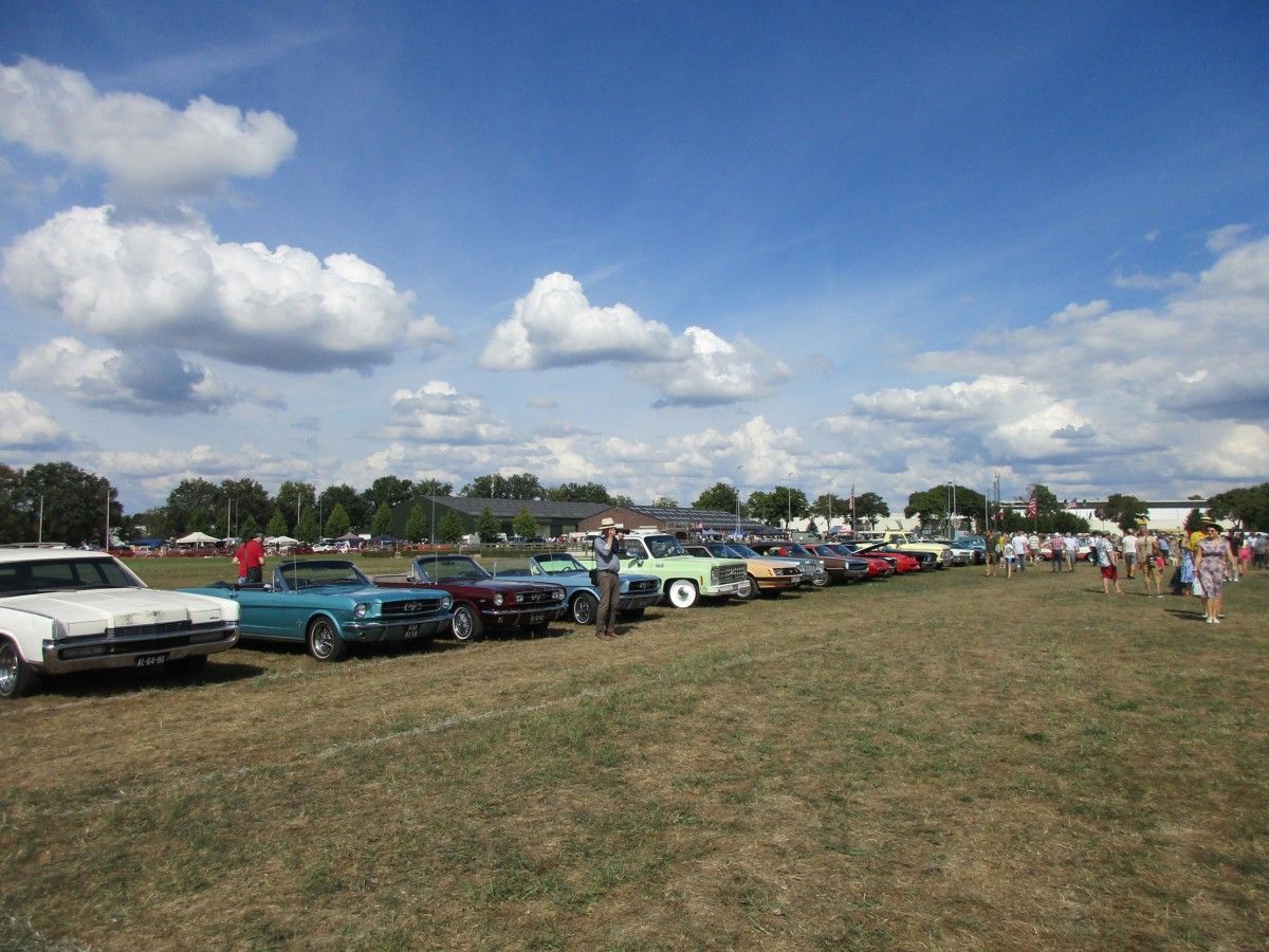 Welcome to the second round of the tour. With a good number of Cadillacs this time, from the early fifties right up to the mid-eighties. The oldest vehicle on display [&hellip;]