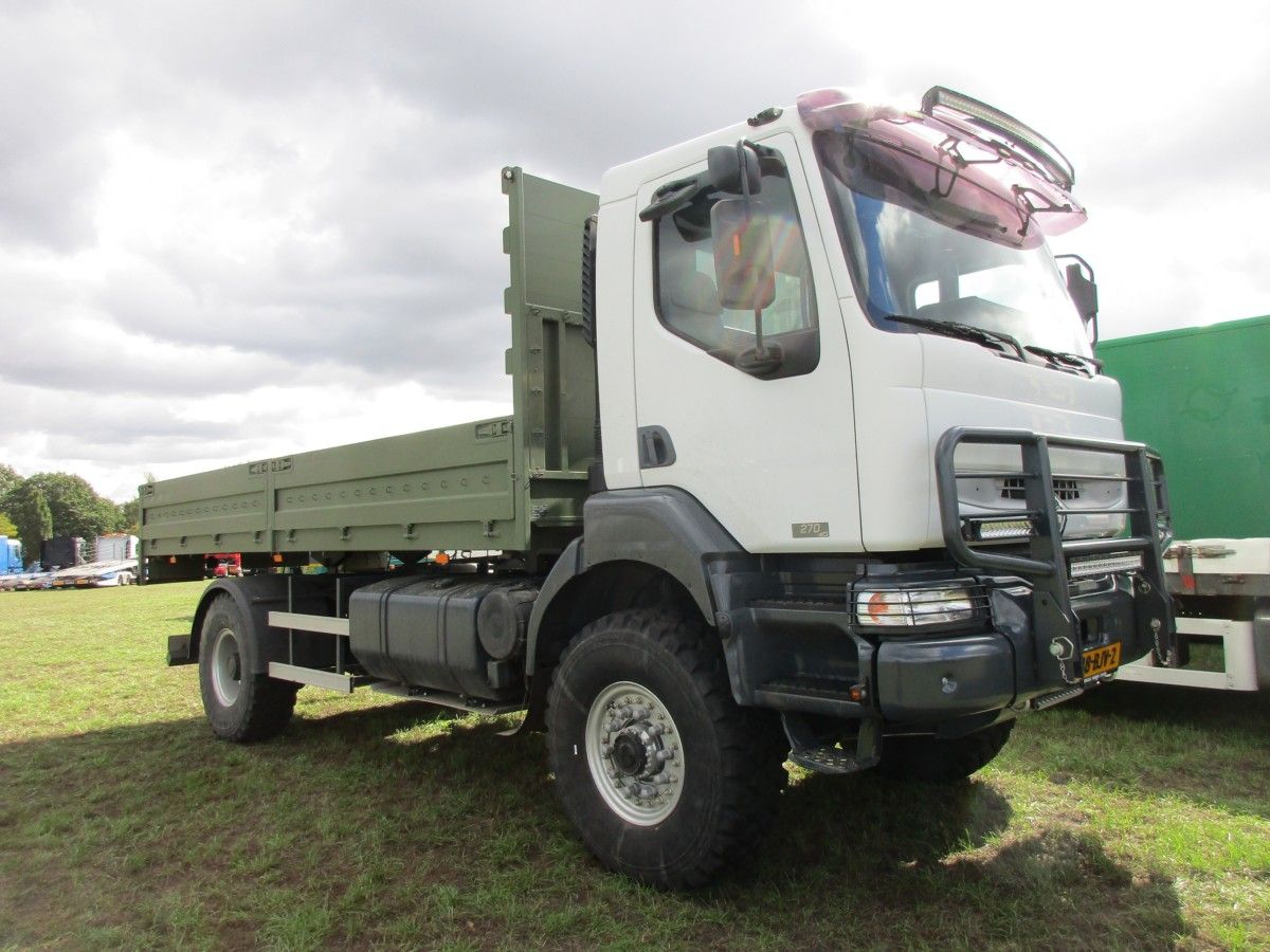 Imported from the Republic of Yemen as a chassis-cab with only 55,000 km on the clock, now temporarily fitted with the cargo bed of an old DAF military truck. The [&hellip;]