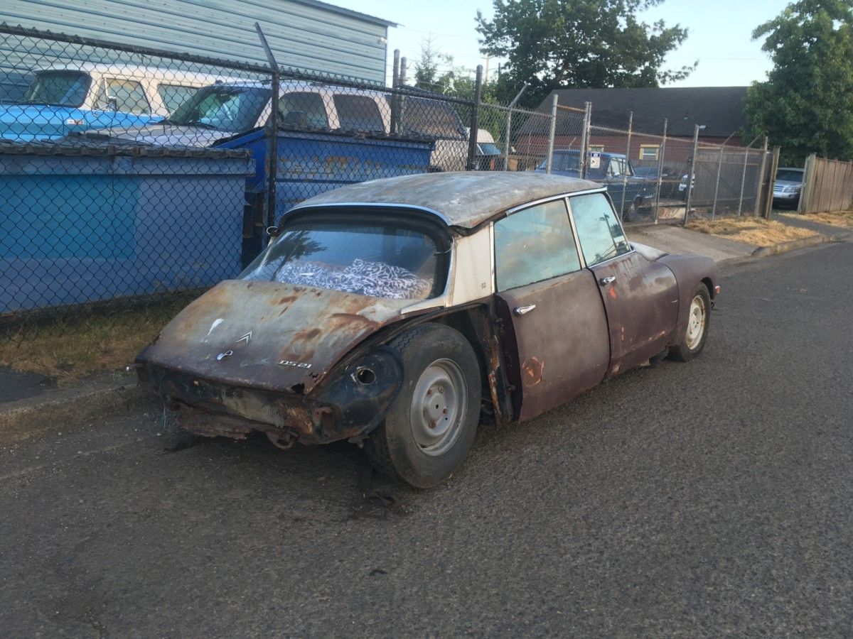 Curbside Sob Story: The Saddest Citroen DS-21 Ever Found this sitting at the curb on our evening walk this summer. It speaks (cries) for itself.