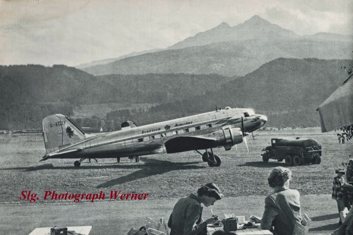 This looks familiar: The airport in Innsbruck the way it was back in the 1950s, right down to the DC-3. This photo is from 1952, when the planes were still [&hellip;]