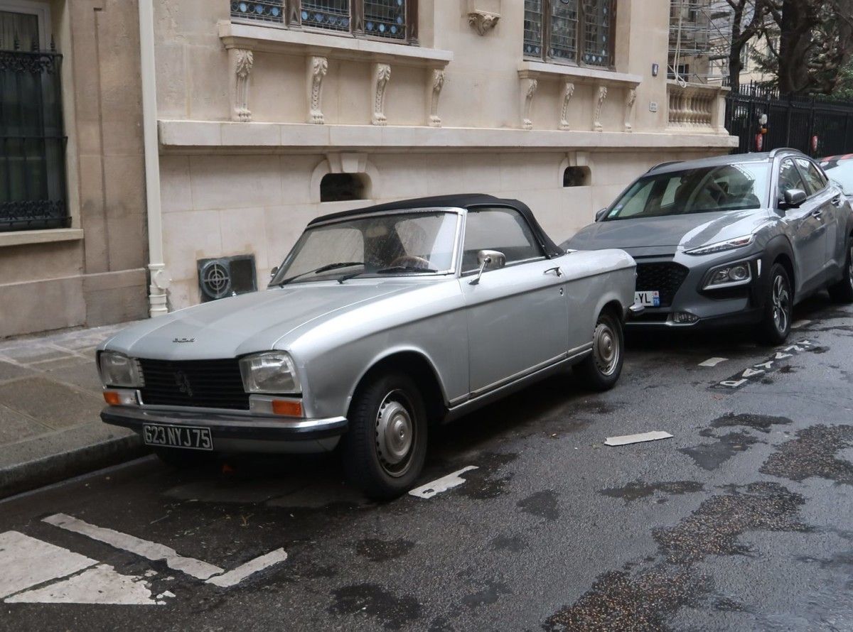 posted by J.C. Here’s a charming little Peugeot cabriolet to get my juices flowing. No, it’s not a sports car; just a French style cabriolet in the classic tradition: a [&hellip;]