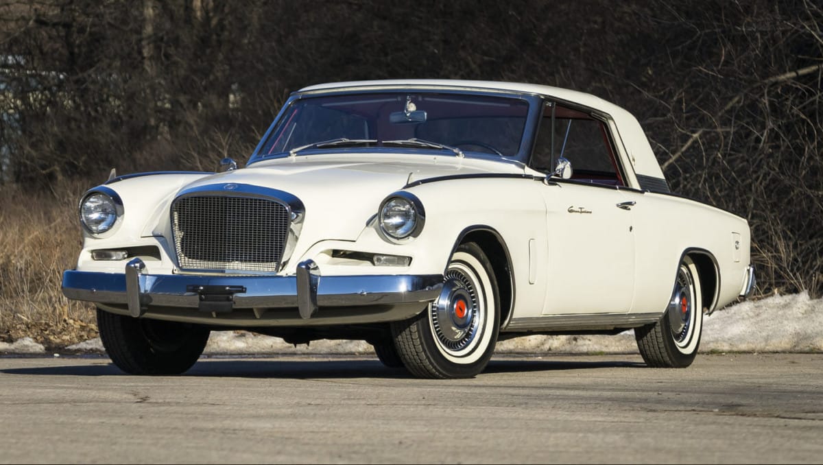 gran turismo: a high-performance luxury sports car with a hard fixed roof, designed for covering long distances The Gran Turismo Hawk could only have come from Studebaker. Obviously, doh! Who [&hellip;]