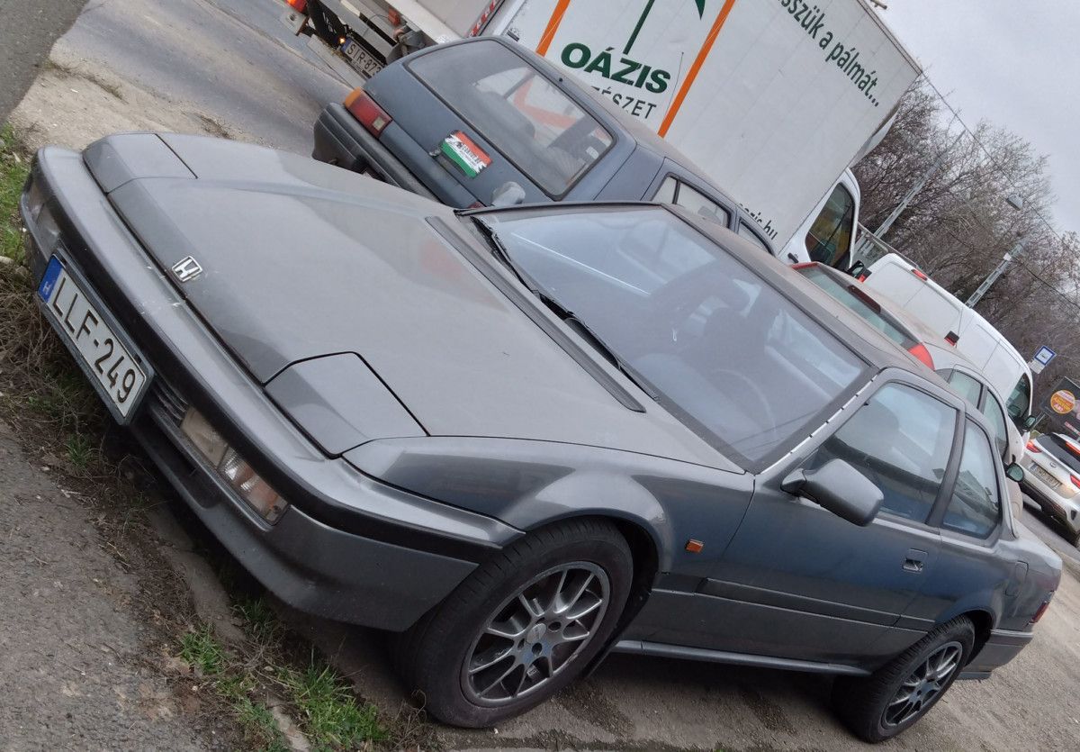 CC Cohort Day: 1990 Honda Prelude 4WS 2.0-16 and Daihatsu Charade Shot and posted by Roshake