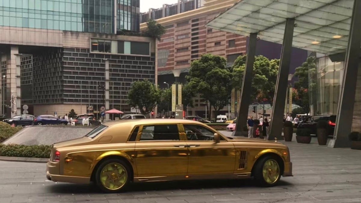 Cohort Pic(k) of the Day: All That Glitters Is Not Gold shot and posted by plonguem