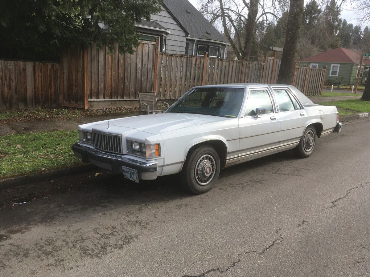 Curbside Outtake: Suddenly It’s 1998 Just another curbside scene in Eugene.