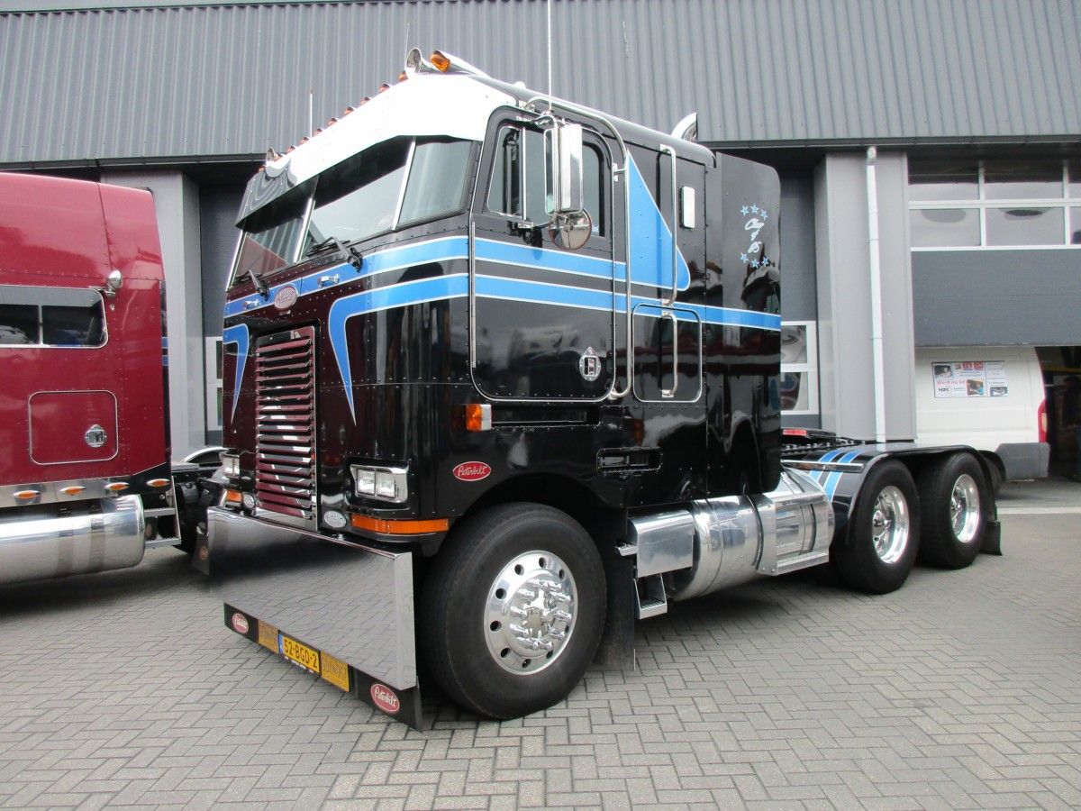 1995 Peterbilt 362 6x4 tractor - 1