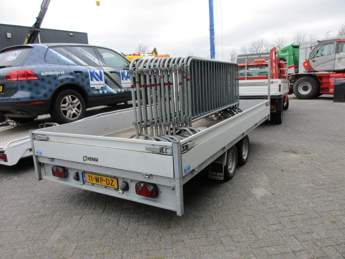 Munsters - Ford Transit and Henra trailer - 2