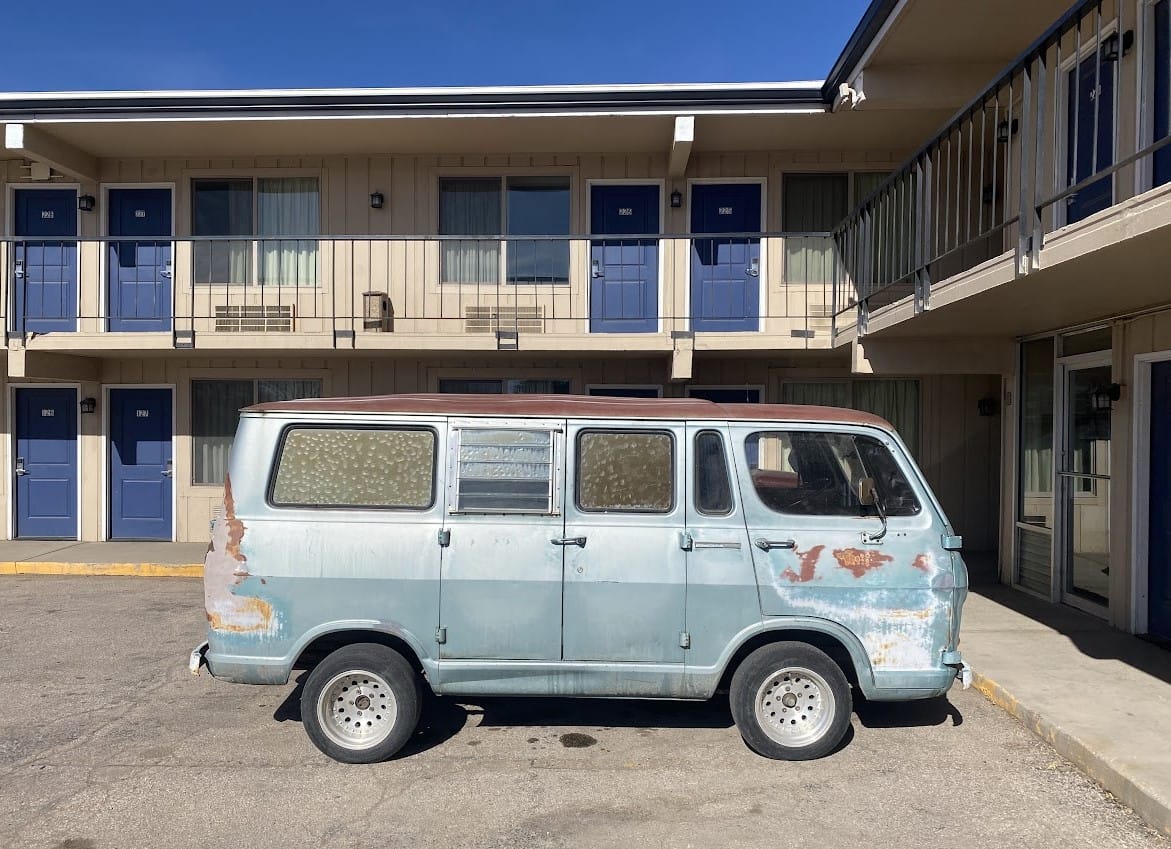 Curbside Outtake: 1965 Chevrolet Sportvan – Room Service Getting a late start.