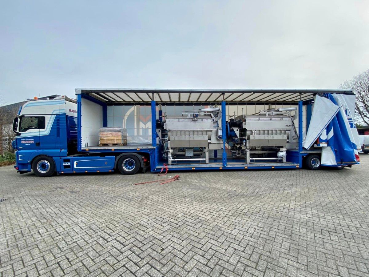 Manders - MAN TGX tractor and Meusburger semi-trailer - 3