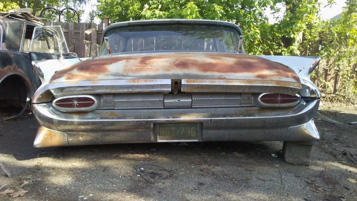 &nbsp; I use the word “alien” because this car would be alien to most people–how many individuals living today would be able to identify this as a Lincoln, let alone [&hellip;]