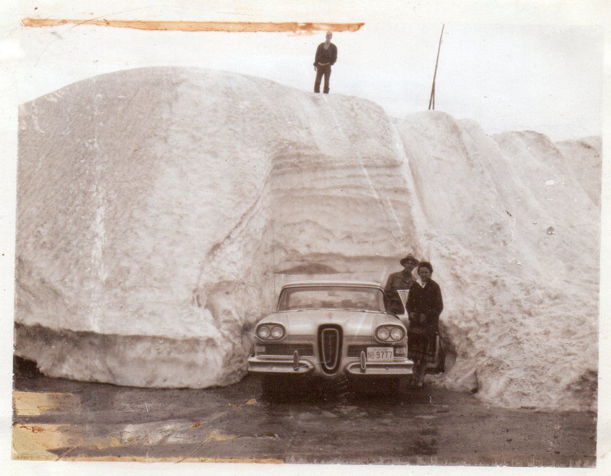 A great snapshot from William Garrett, who left this comment:  My dad took the picture of my grandfather and grandmother with the car and my uncle on the top of [&hellip;]