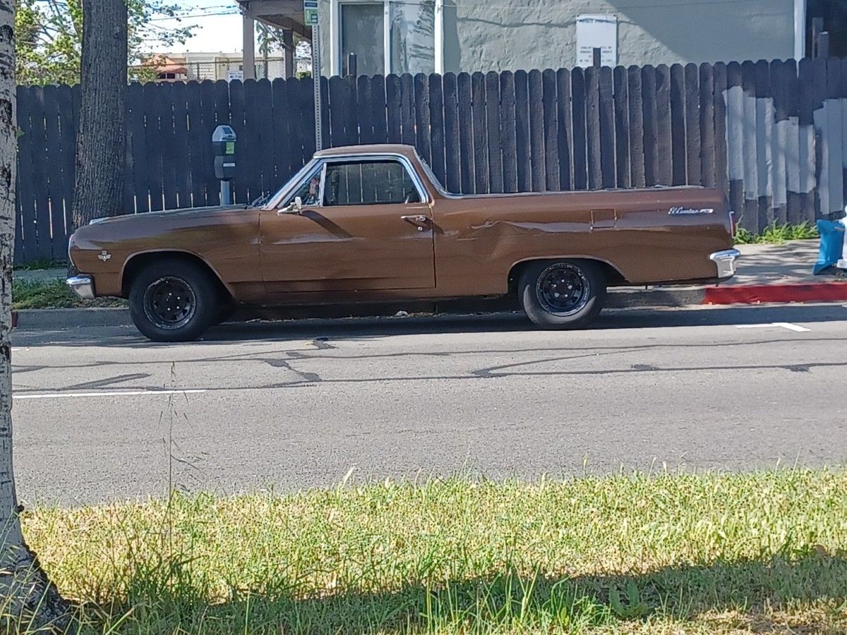 We haven’t had an El Camino here in a while, and Jerome Solberg nabbed a perfect CC version of one: A bit beat up, but pretty original except for the [&hellip;]
