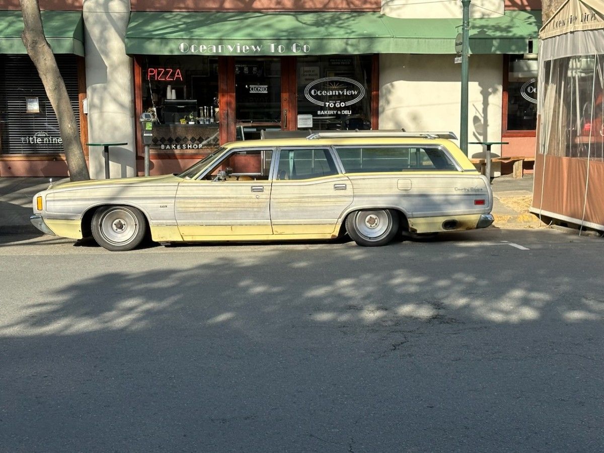 shot and posted by Jerome Solberg I know I’ve sometimes given the impression of not being a big fan of ’71-’72 big Fords, but there are ways to serve them [&hellip;]