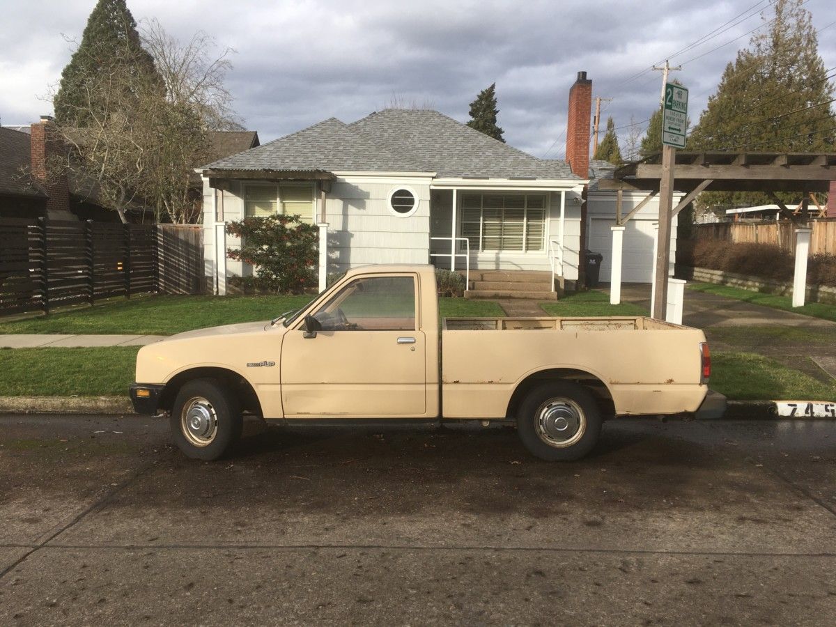 Old Japanese pickups, like this Isuzu P’up were once a common sight, but it seems they’ve all grown up into big dogs; even the Tacoma seems huge compared to this. [&hellip;]