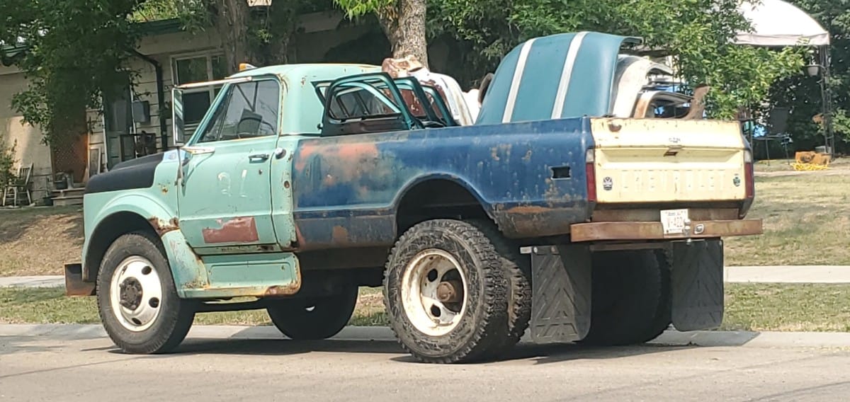 Here’s a peculiar find by canadiancatgreen at the Cohort. Just exactly, how many Chevys -and GMCs- have been used to create this truck in particular? Anybody out there cares to [&hellip;]