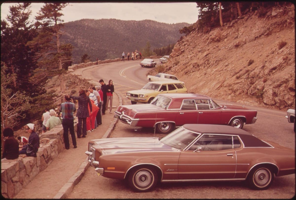 These images come from the US National Archives, with a series of activities that make me feel like stepping out for a while. Obviously, there are some nice cars as [&hellip;]