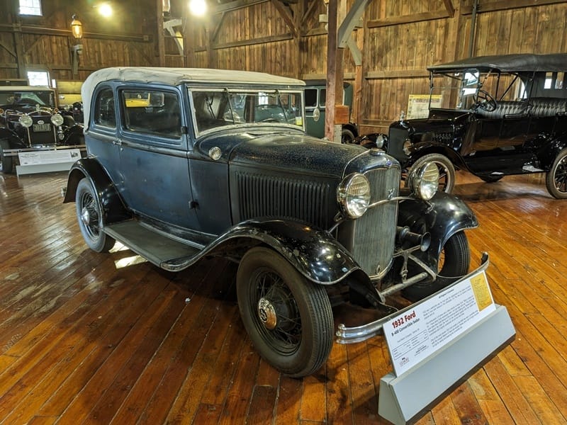 There’s a letter on display at the Henry Ford Museum in Dearborn that allegedly originated from the pen of popular gangster Clyde Barrow.  This letter compliments Mr. Ford on the [&hellip;]