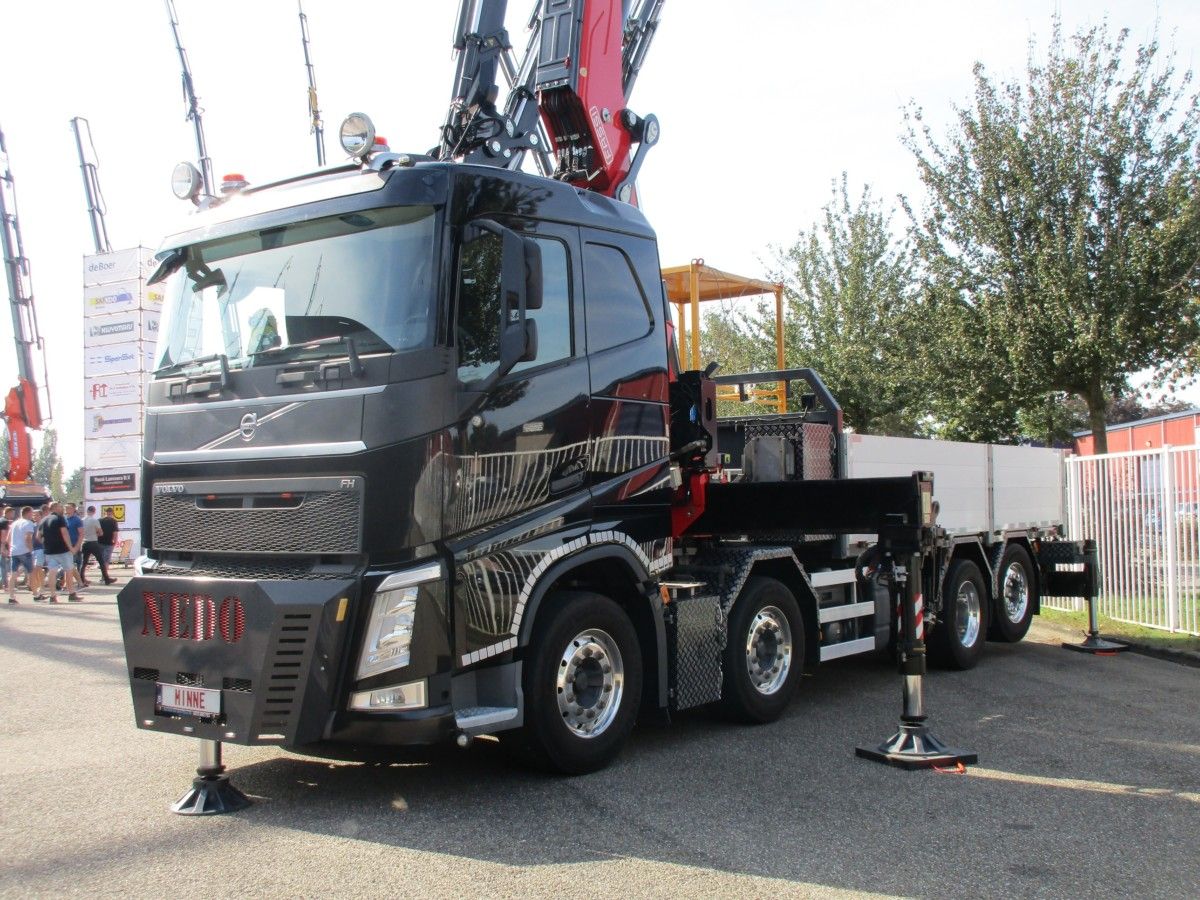 Volvo FH 8x2*6