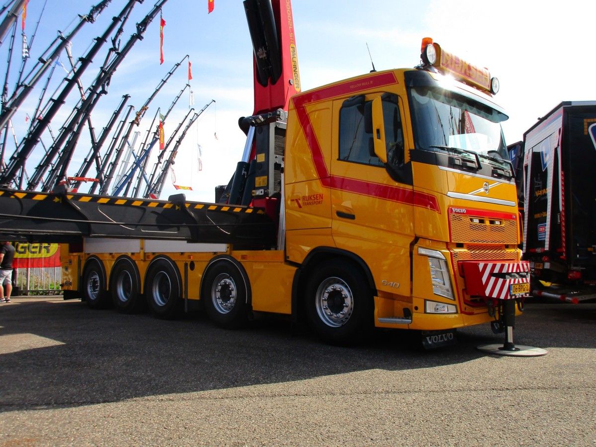Rijksen - 2015 Volvo FH 10x4*6 - 2