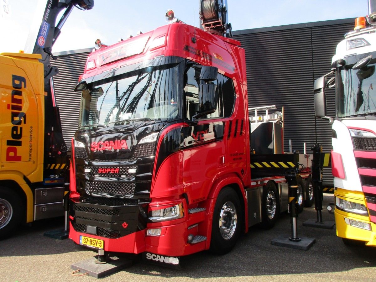 VDL - 2022 Scania R660 V8 8x2*6