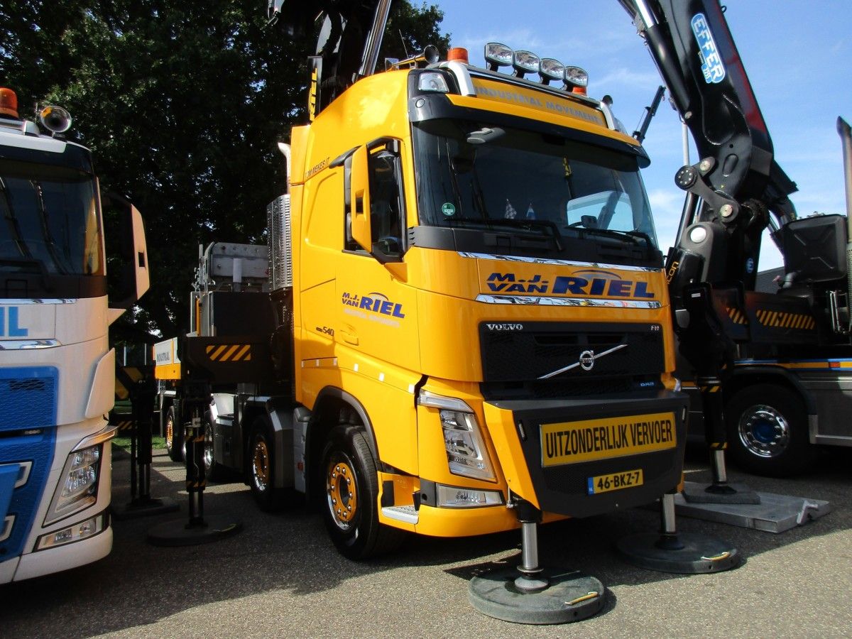 Van Riel - 2018 Volvo FH 10x4*6