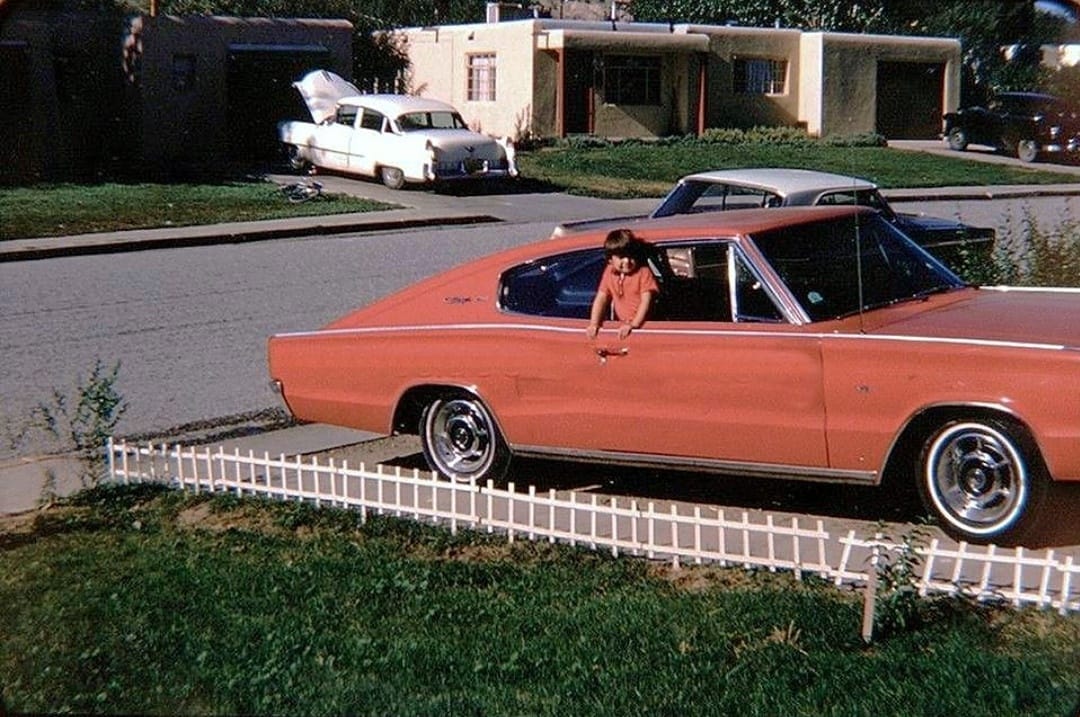 I’m still having fun with these old color pictures that I find on the web. Here are a few more to share, and this time I’ll concentrate on driveways and [&hellip;]