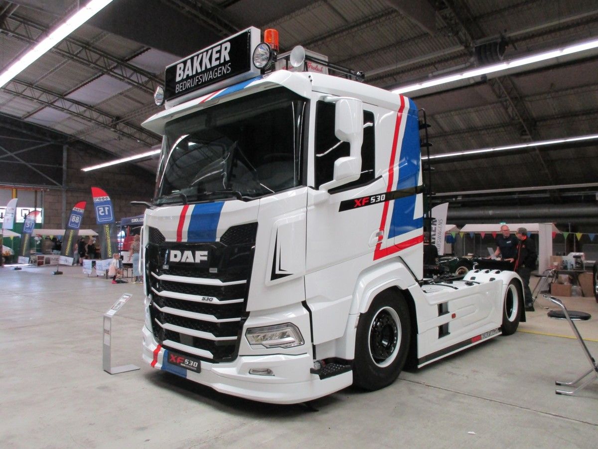 Bakker Bedrijfswagens (Baker Commercialvehicles) is a group of truck dealerships with 20 locations in the Netherlands. Among the keep-on-trucking enthusiasts, they’re also known for their special, limited edtions of heavy [&hellip;]