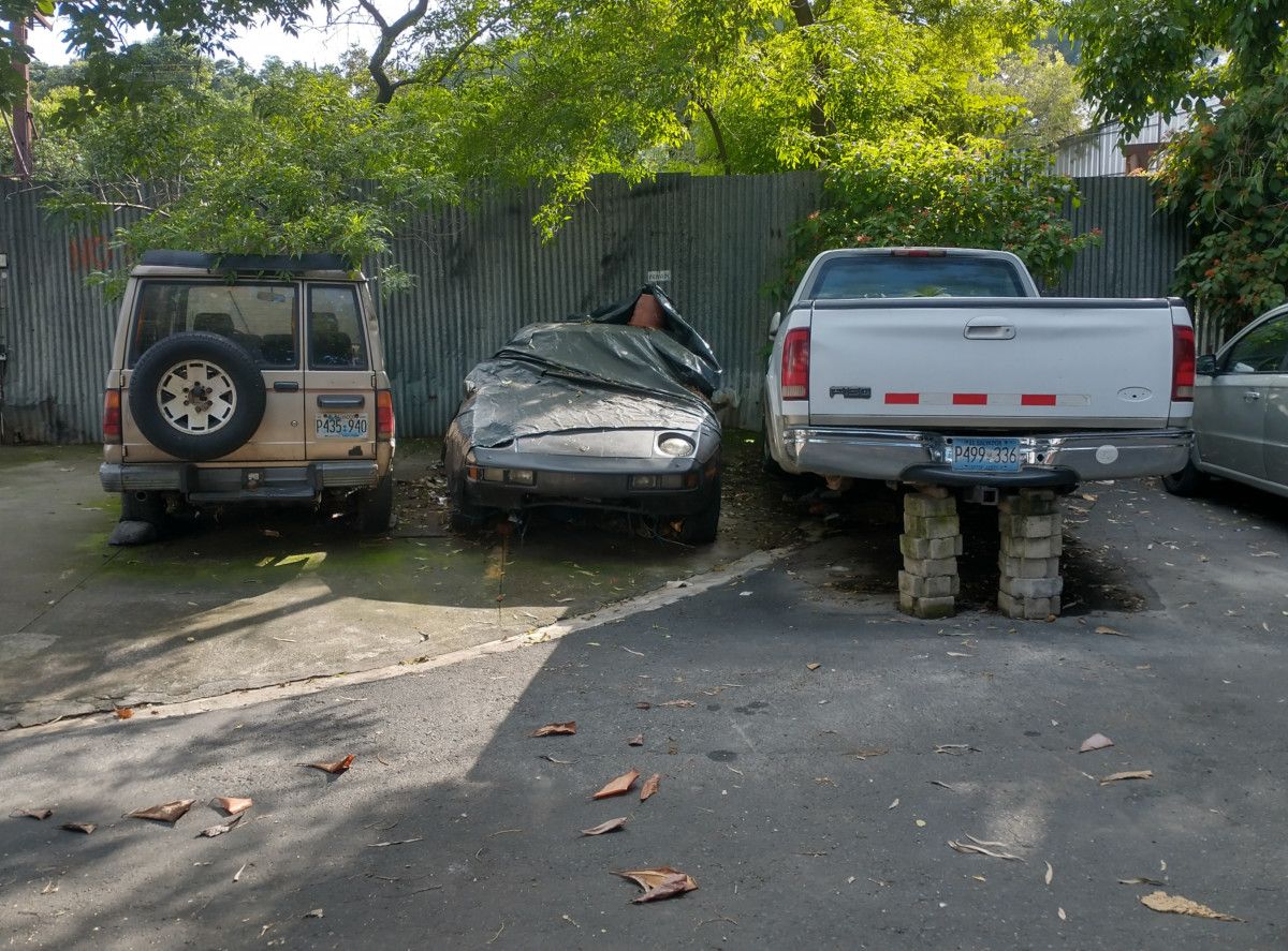 Here’s a stranded trio that took me by surprise. A Porsche 928, a mid-80s Isuzu Trooper, and an F-150 without its rear axle, sitting at the end of a secluded [&hellip;]
