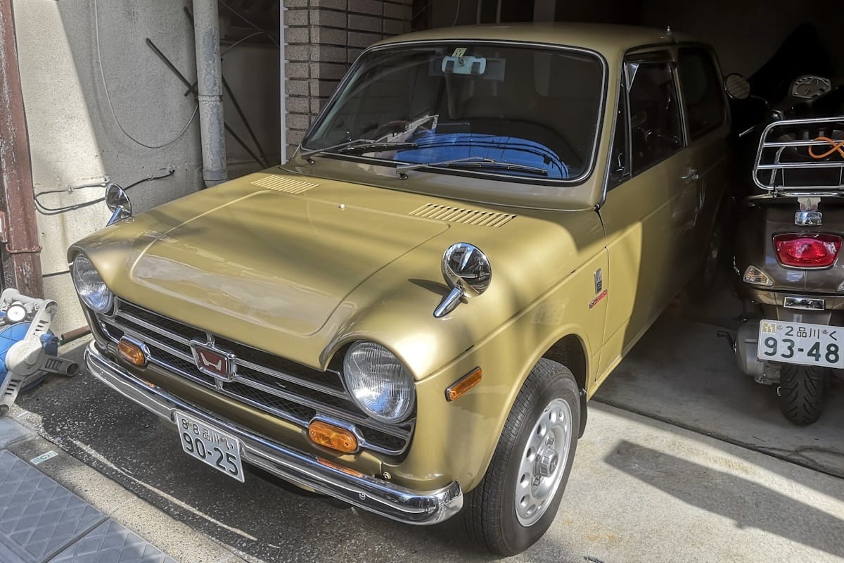 Well, here we are, ready for yet another bumper crop of small sightings out and about the Tokyo area. Lots to get through here (over 100 pics in this post [&hellip;]