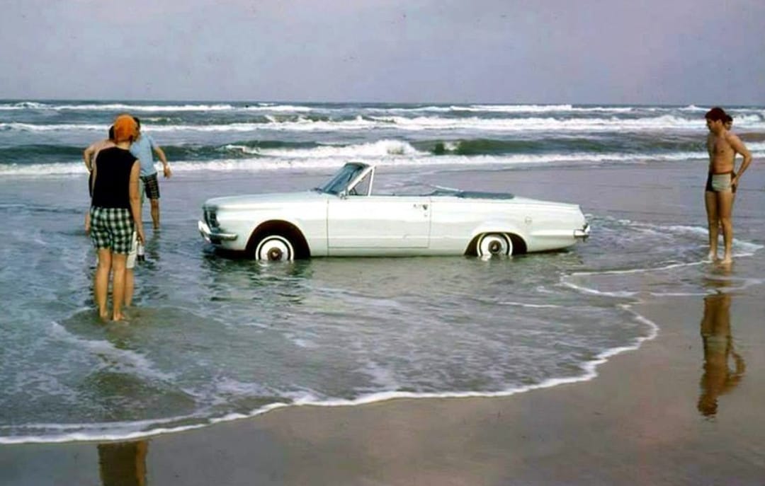Wordless Vintage Snapshot: 1965 Plymouth Valiant – Beach Parking