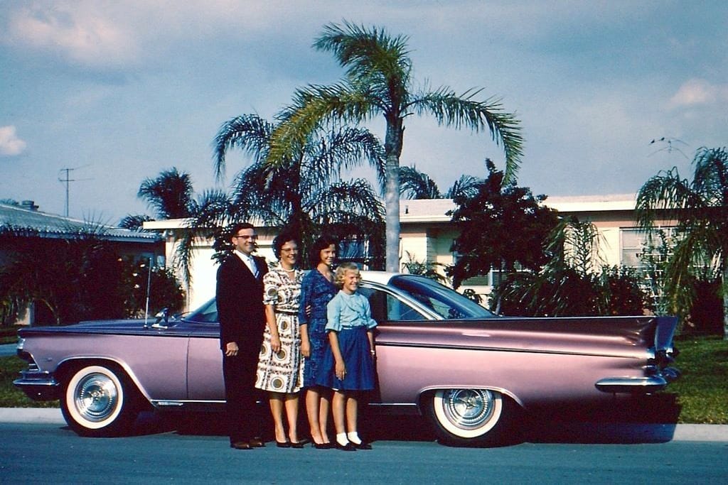 Sunday feels like a good day to check out a few families of the past, with their respective family vehicles. At least, I believe most are families, and in the [&hellip;]