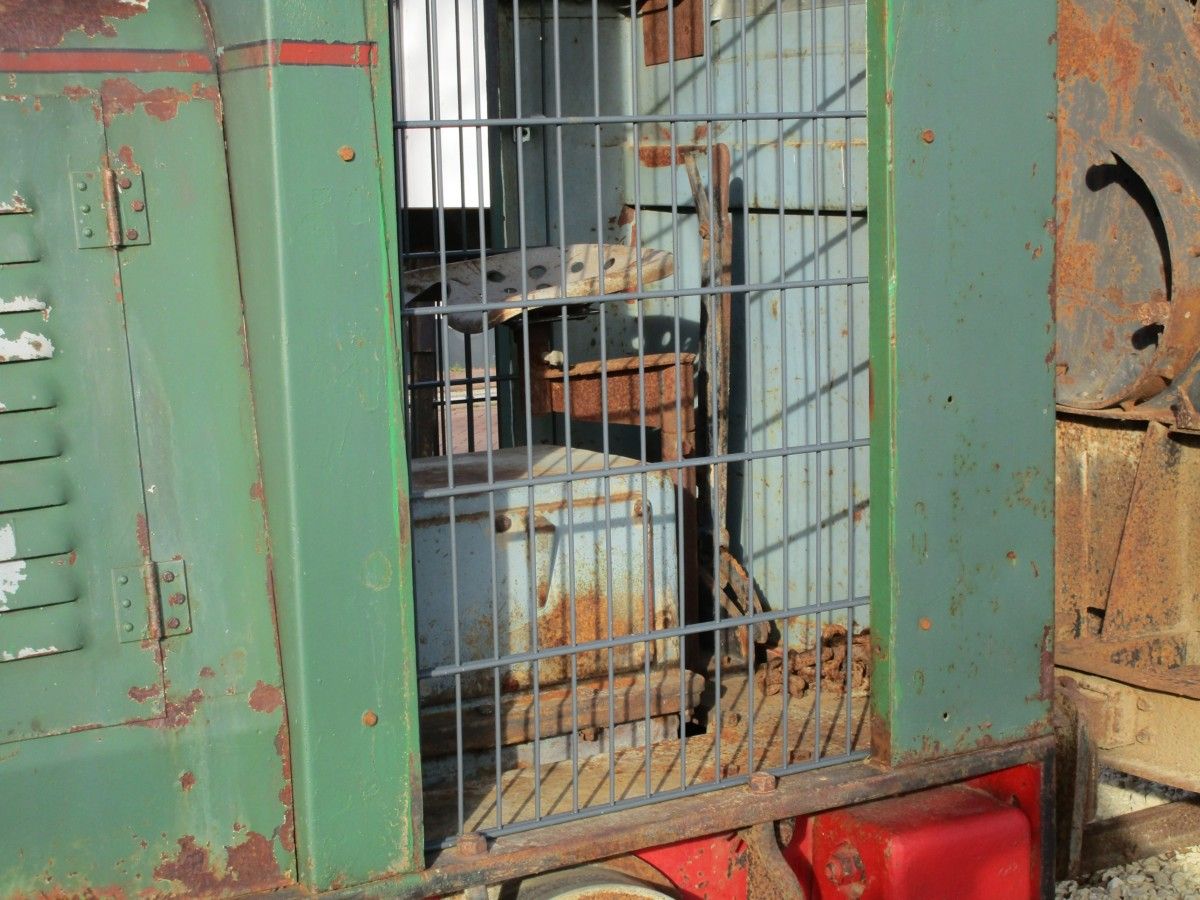 1963 Schöma CDL 28 locomotive - Spoorijzer KW 13 side dump cars - 4