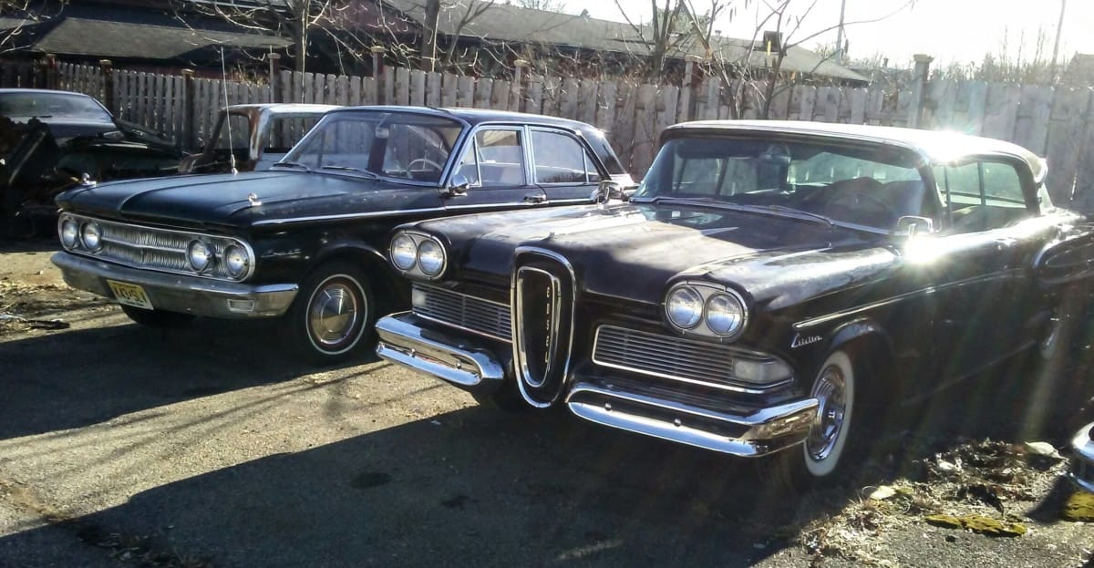 As nearly all car enthusiasts who surf the internet know by now, the 1960 compact Comet was originally planned to be an Edsel.  What Edsel offered in 1958 was apparently [&hellip;]