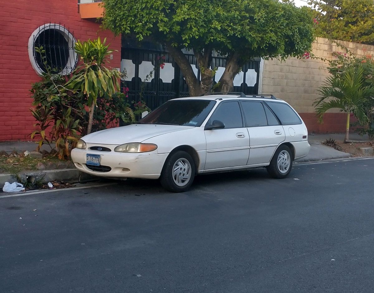 Ford’s ‘Oval Phase’ of the ’90s, how to forget it? It was certainly a serious affectation at the time, appearing in some form or another throughout its range. And this [&hellip;]