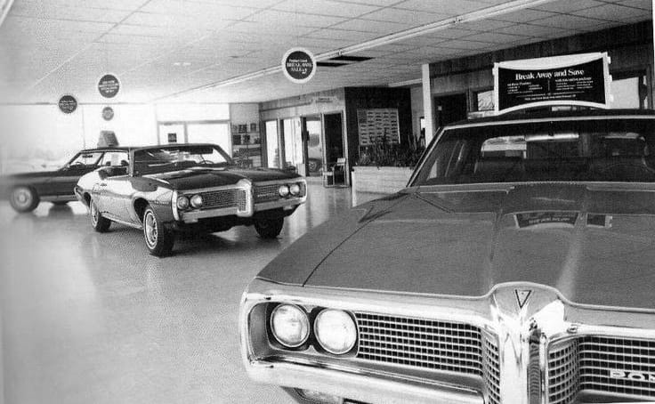 Ace Wilson’s Royal Pontiac, Royal Oak, MI.