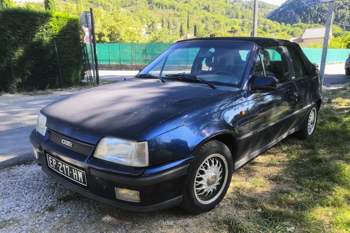 Last week was dedicated to Gandini-designed Italian beauties, and I kind of liked the feel of doing a theme for a few posts. So let’s call this “Deutsche Cabrio Woche” [&hellip;]