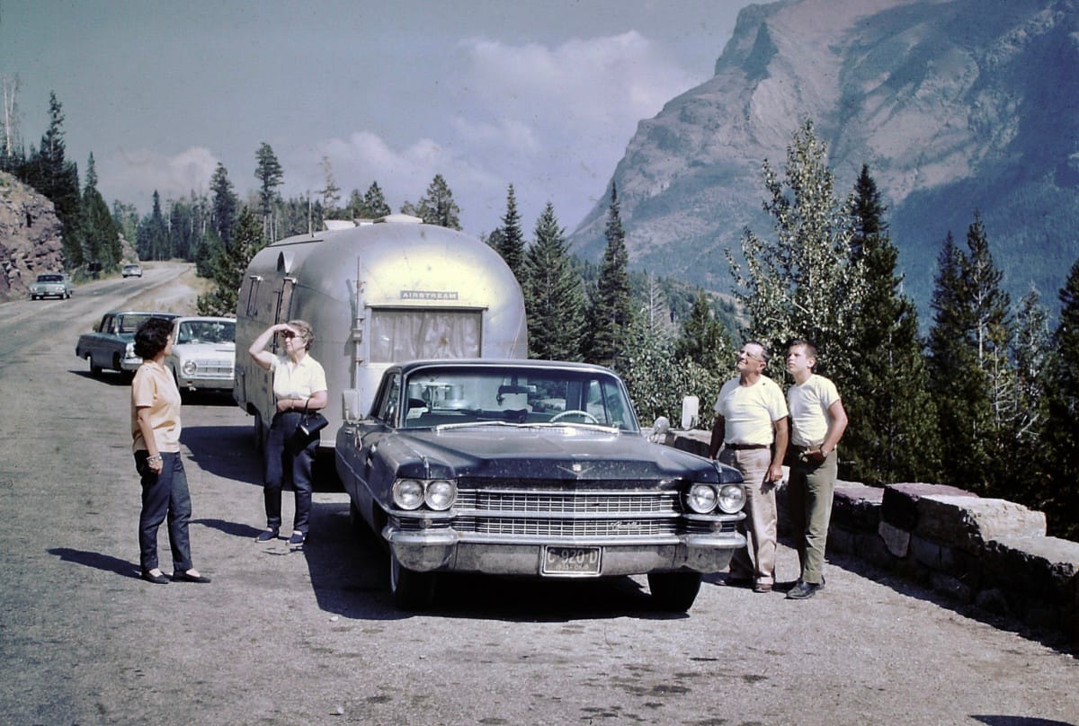I had a couple of shots of Cadillacs hauling trailers in previous vintage image galleries and they usually invited nice commentary. Those left a seed in my mind; so how [&hellip;]