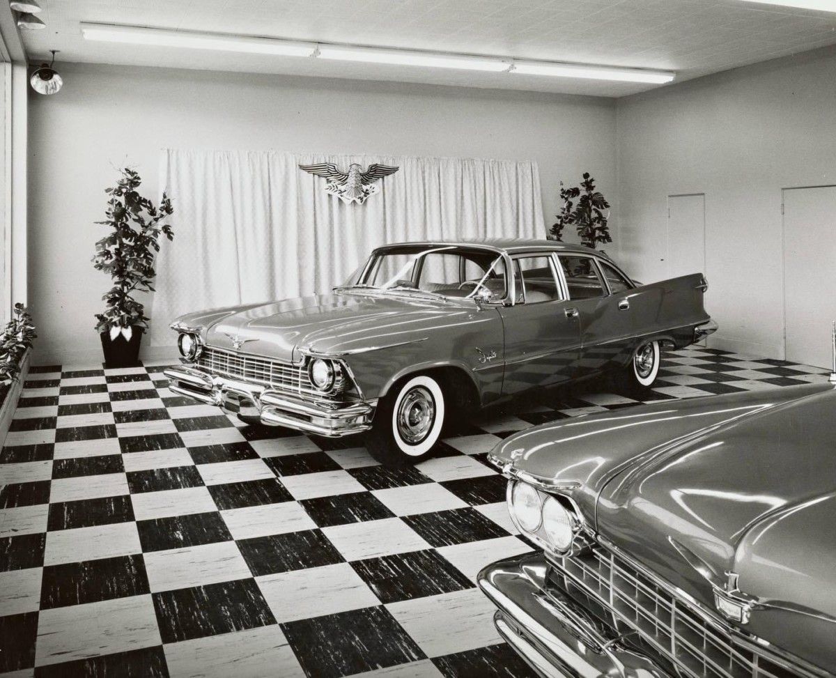 Vintage Dealers: 1957 Imperials In The Showroom 6BD6F42D 441B 49F8 AB50 DA261A8C5075