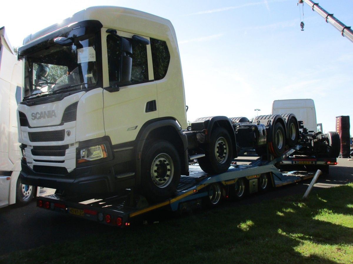 Zandbergen - 2017 Volvo FH truck transporter - 6