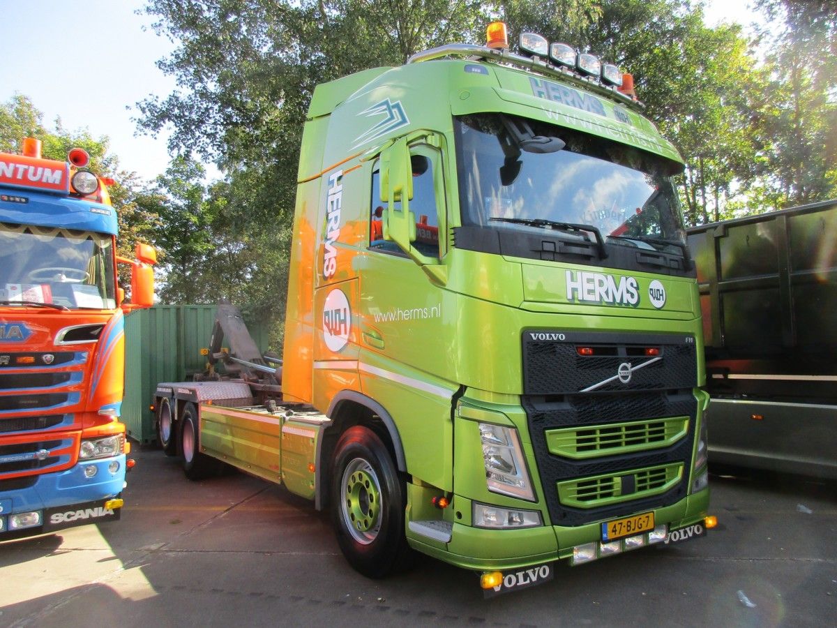 Herms - Volvo FH 6x2 - 1