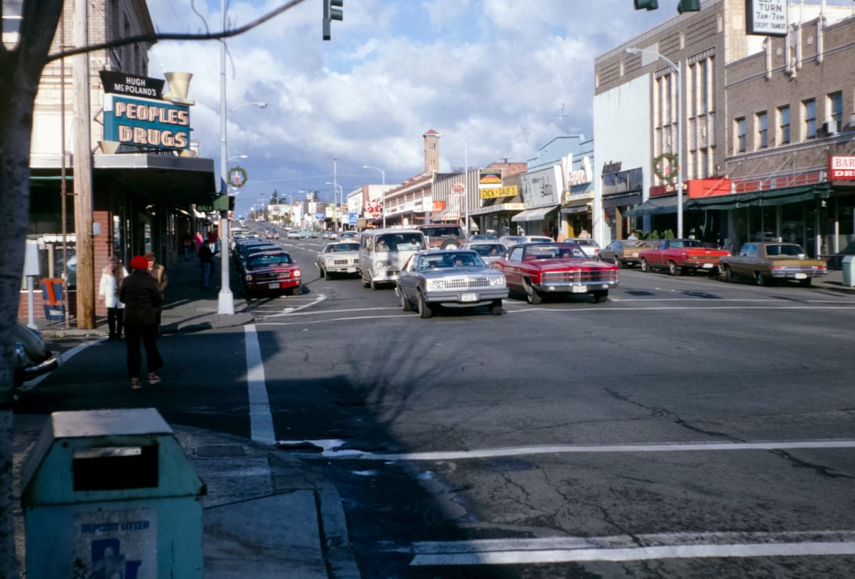 Let’s change scenery and decade with today’s vintage snapshot gallery with a visit to Seattle. The cloudy sky images in this post are dated to about 1980 and 1985 respectively, [&hellip;]